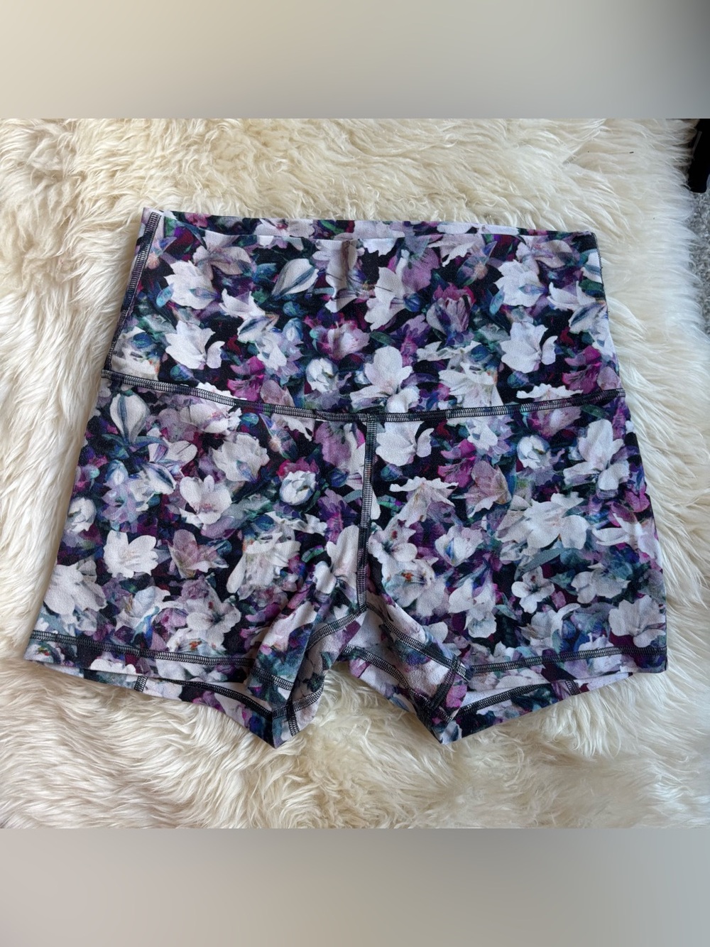 Lululemon floral print bike shorts. Size 8